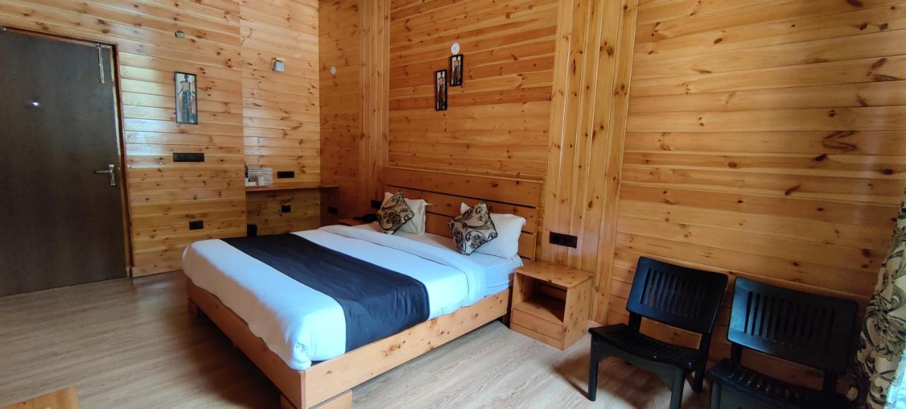 Dreamcatcher Boutique Hotels Bhīm Tāl Exteriör bild