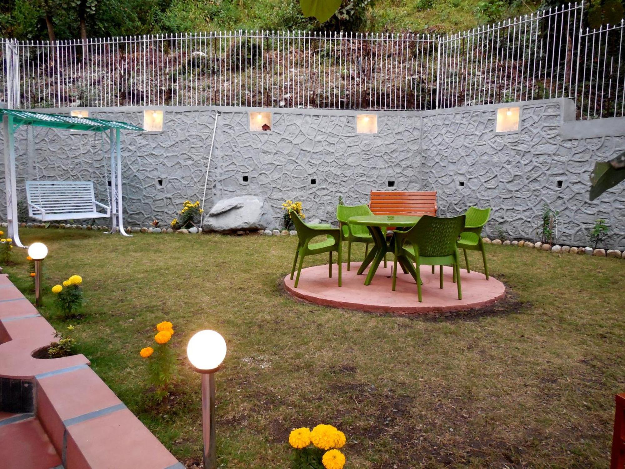 Dreamcatcher Boutique Hotels Bhīm Tāl Exteriör bild